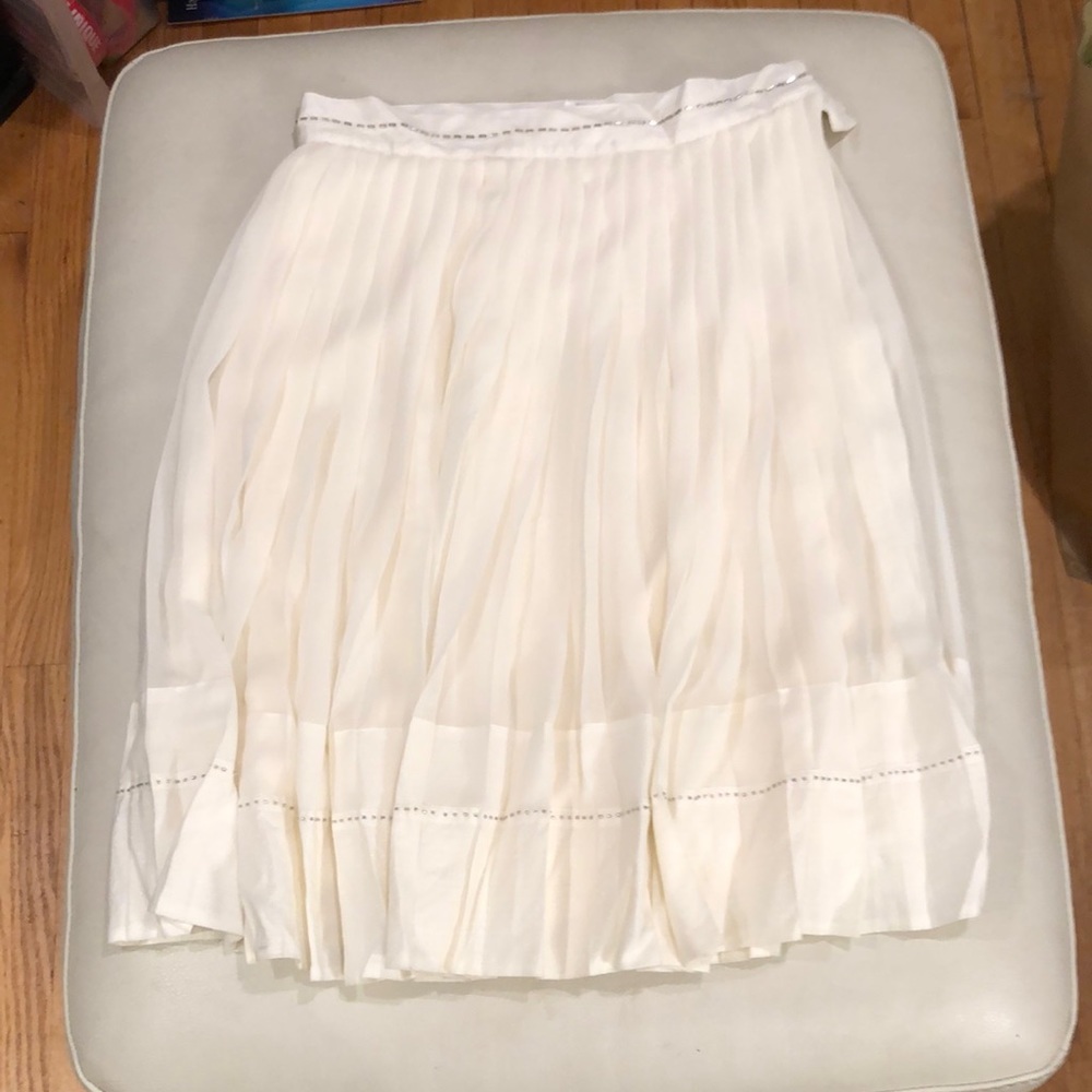 Club Monoco cream pleated skirt with beading on borders